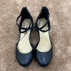 Black Me Too Brand Wedges